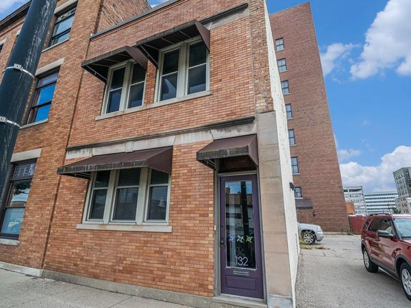 132 N Lafayette Boulevard, South Bend, IN 46601