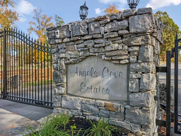 7025 Cairo Bend Rd , Lebanon, TN 37087