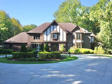 1760 Chartley Road, Gates Mills, OH 44040