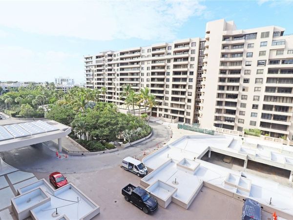 201 Crandon Blvd, Unit 636, Key Biscayne, FL 33149