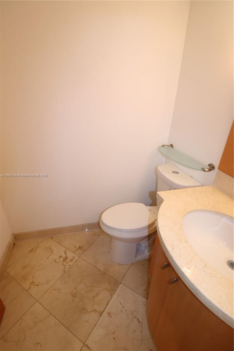 201 Crandon Blvd, Unit 636, Key Biscayne, FL 33149 Photo