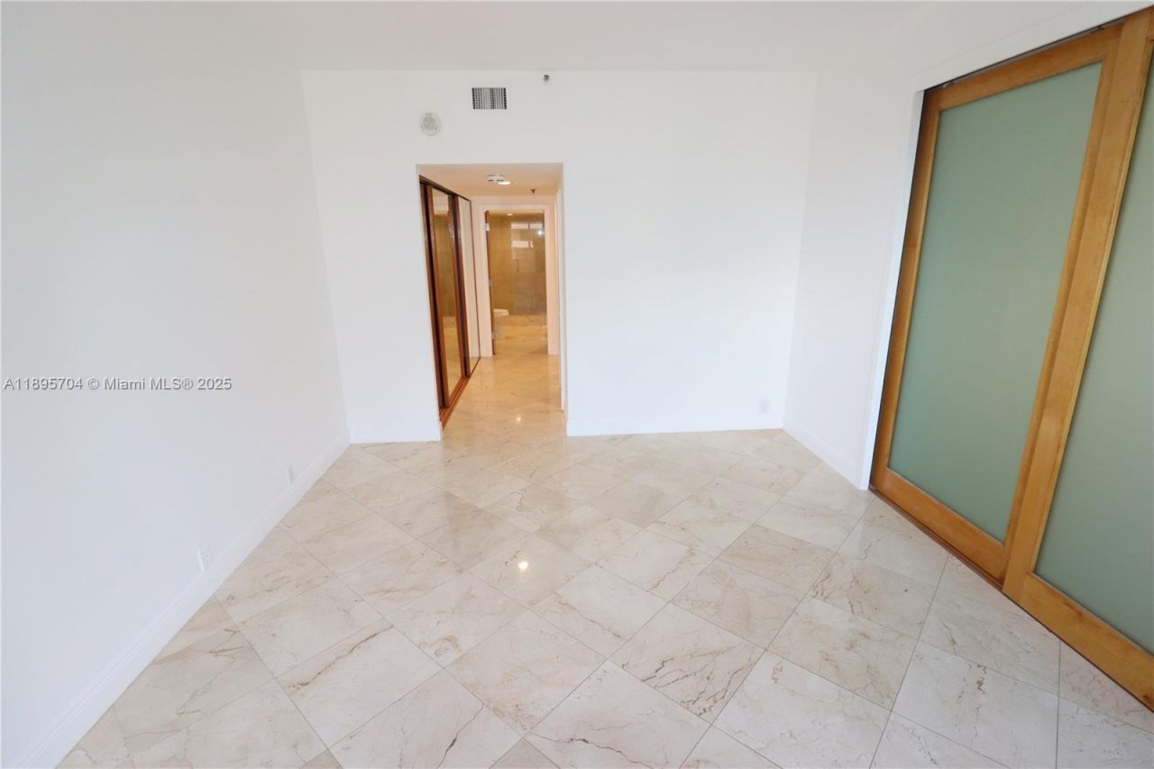 201 Crandon Blvd, Unit 636, Key Biscayne, FL 33149 Photo