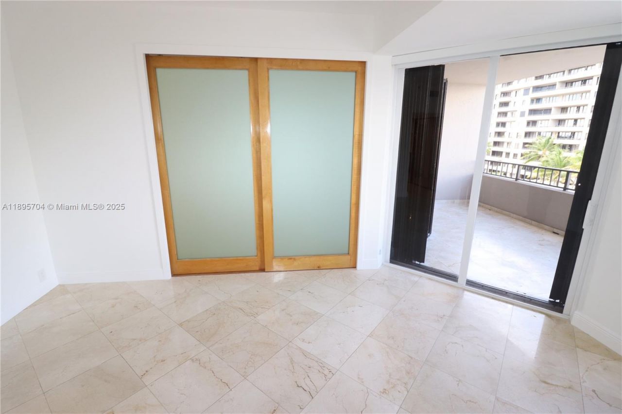 201 Crandon Blvd, Unit 636, Key Biscayne, FL 33149 Photo