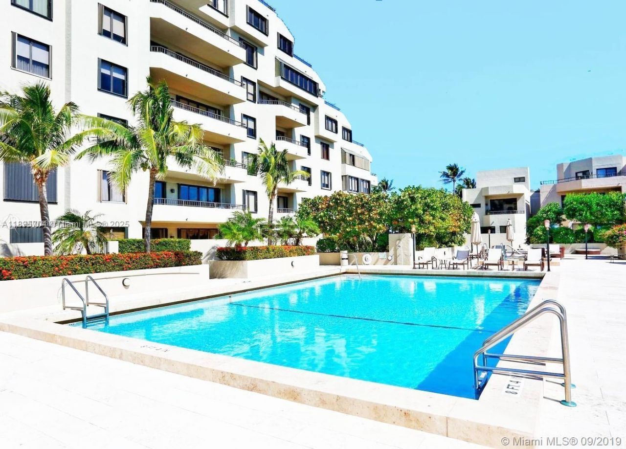 201 Crandon Blvd, Unit 636, Key Biscayne, FL 33149 Photo