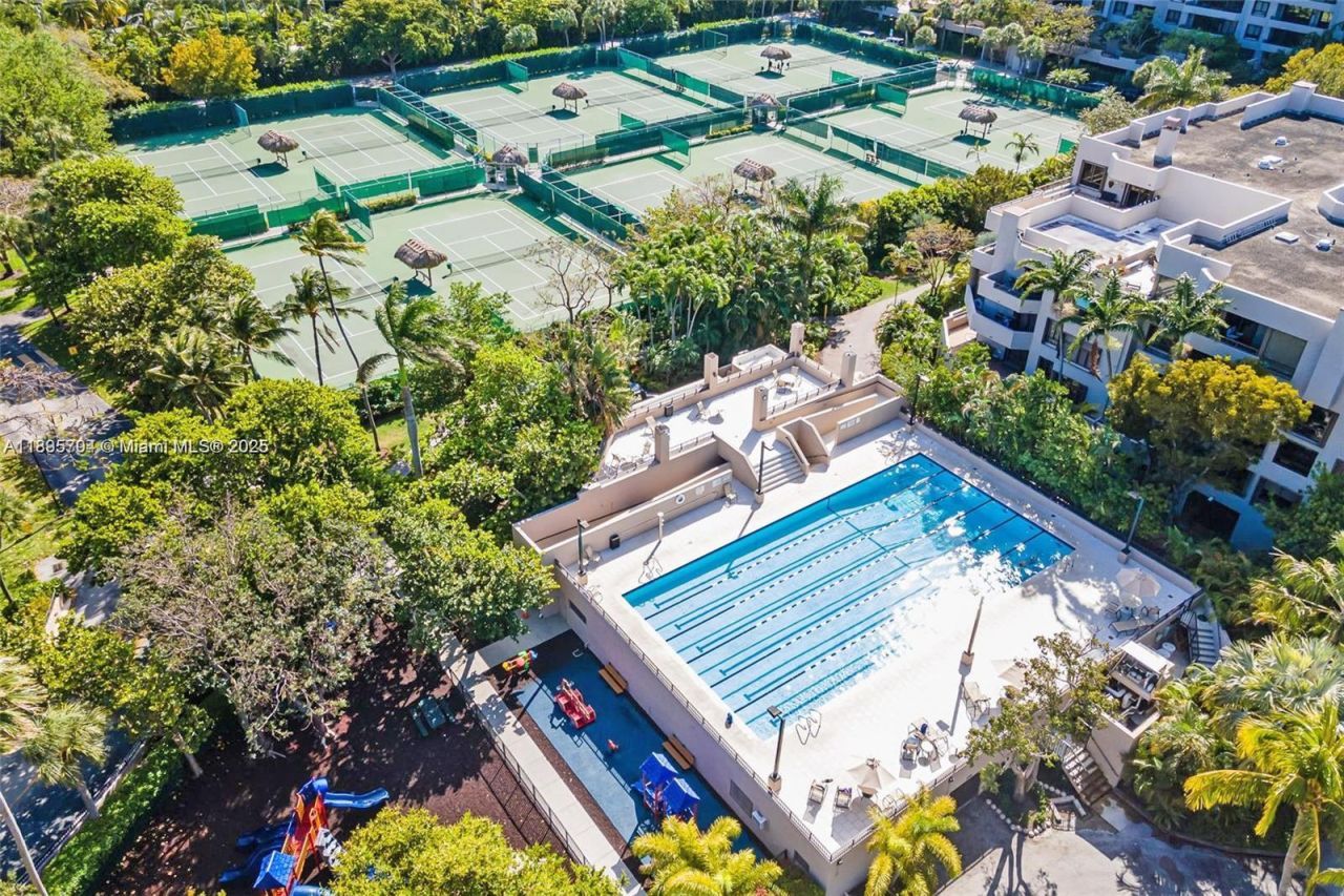 201 Crandon Blvd, Unit 636, Key Biscayne, FL 33149 Photo