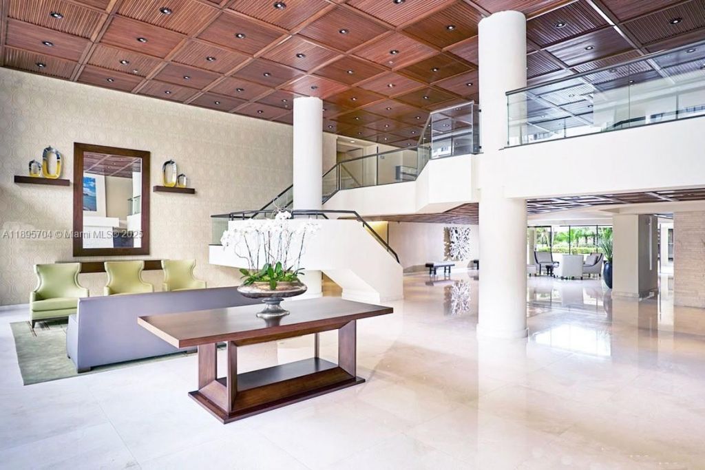 201 Crandon Blvd, Unit 636, Key Biscayne, FL 33149 Photo