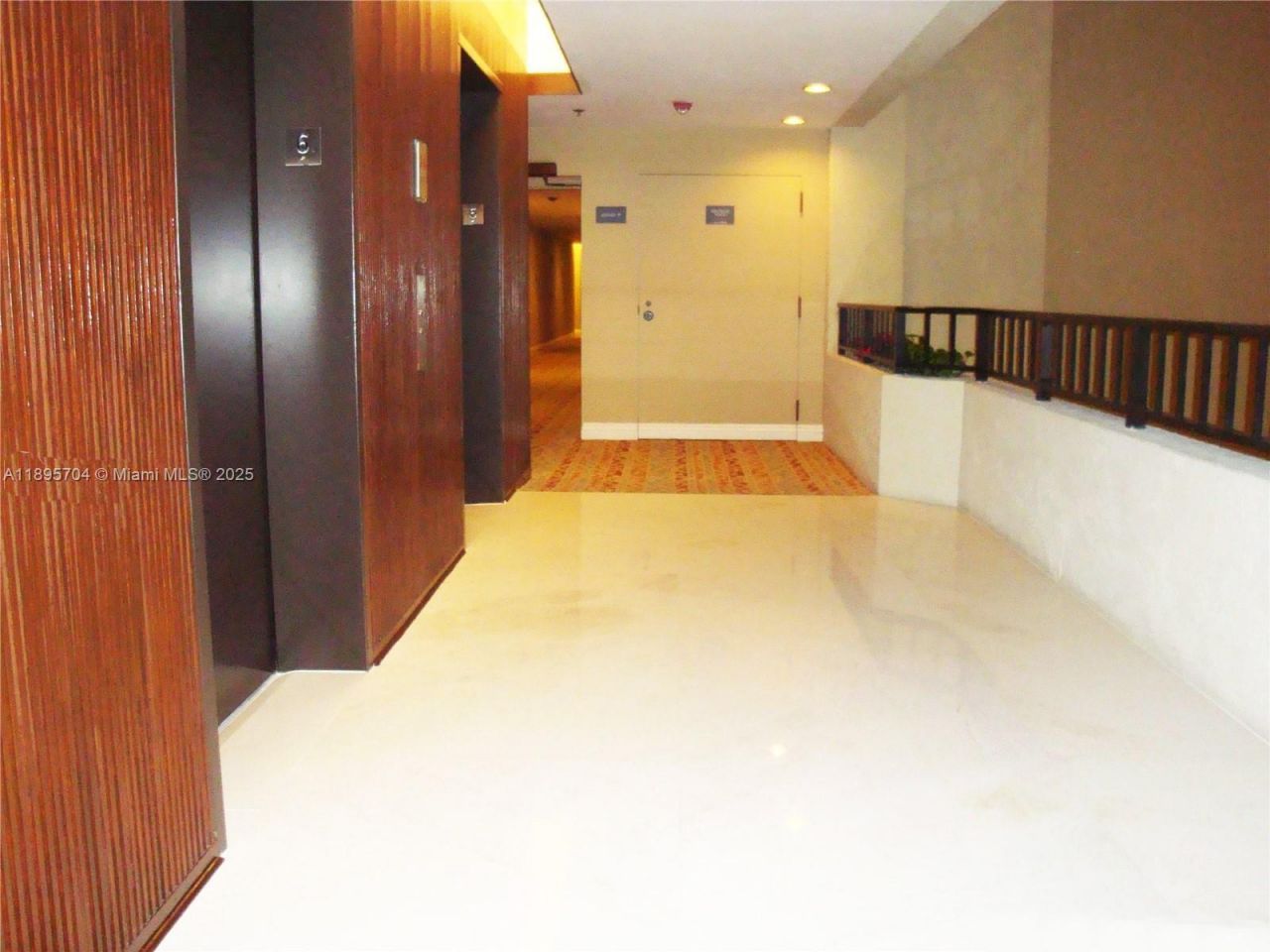 201 Crandon Blvd, Unit 636, Key Biscayne, FL 33149 Photo