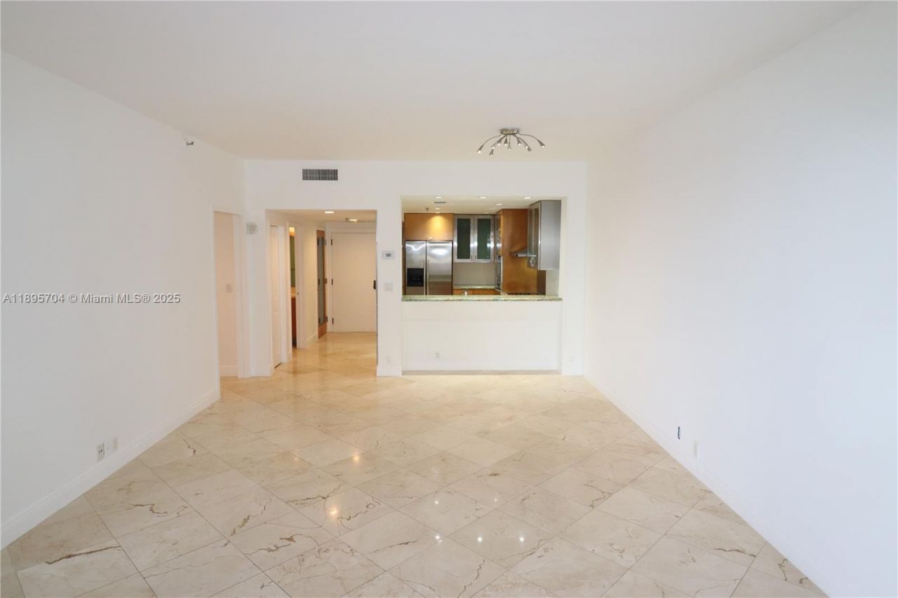 201 Crandon Blvd, Unit 636, Key Biscayne, FL 33149 Photo