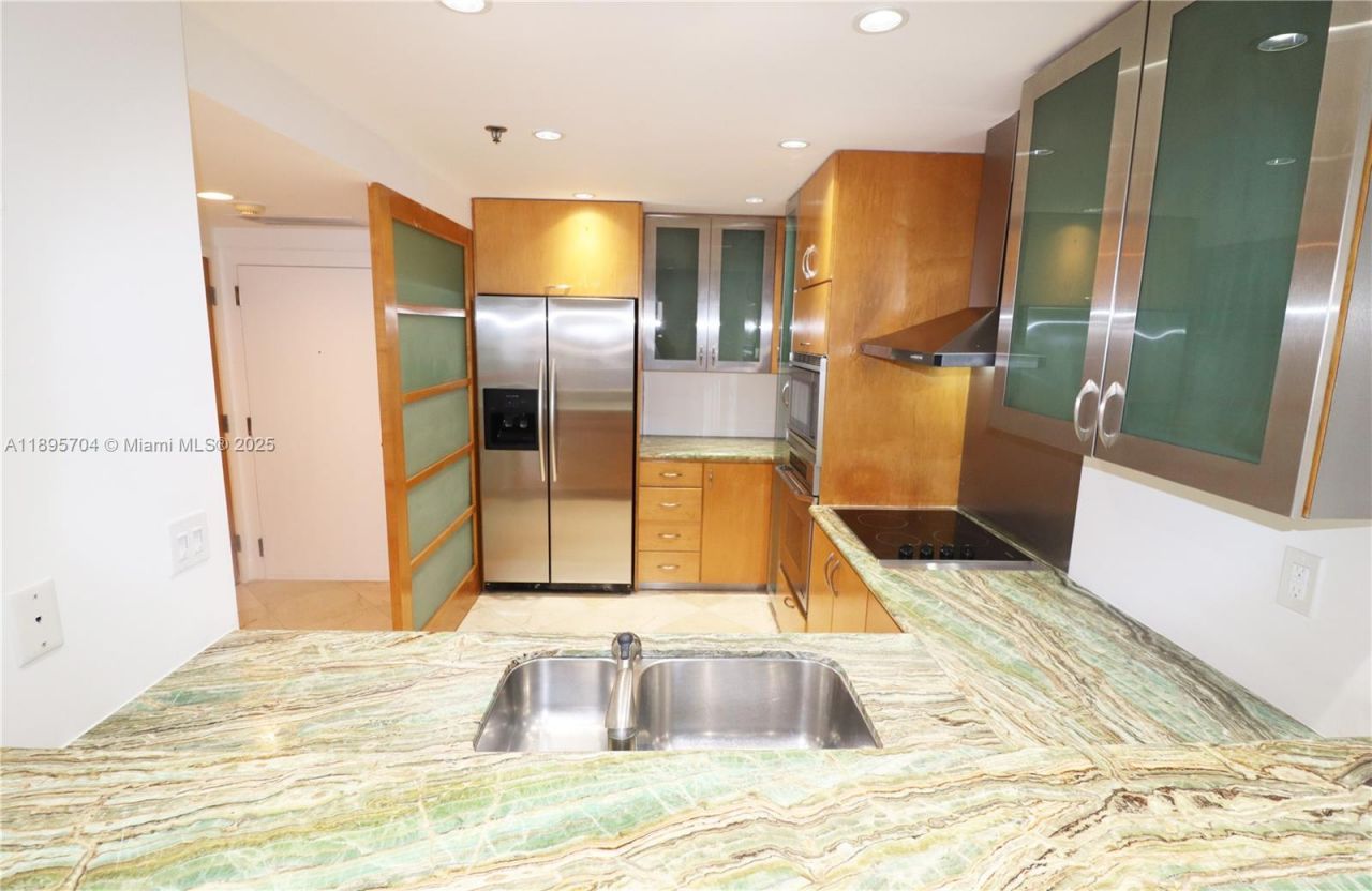 201 Crandon Blvd, Unit 636, Key Biscayne, FL 33149 Photo