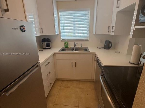 2860 NE 14th St Cswy, Unit 406D, Pompano Beach, FL 33062