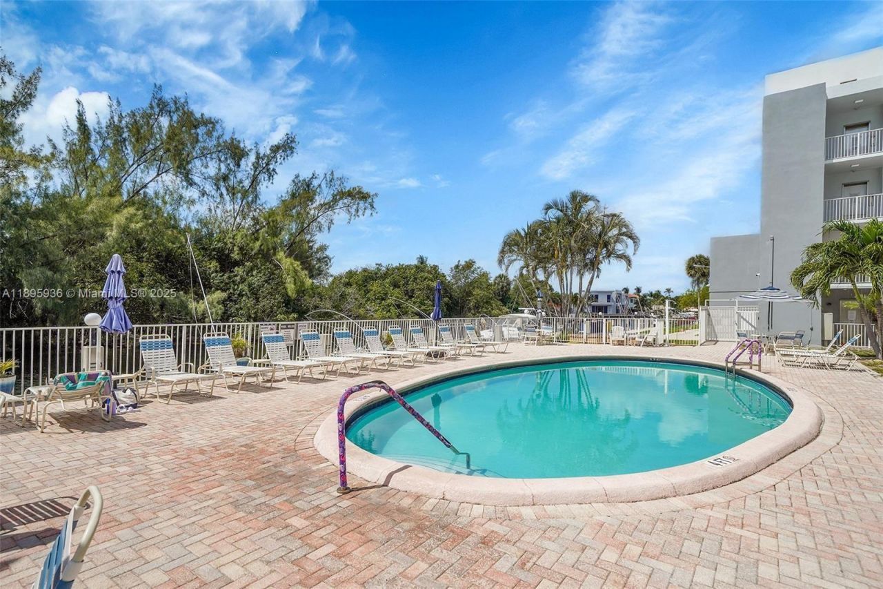 2860 NE 14th St Cswy, Unit 406D, Pompano Beach, FL 33062 Photo