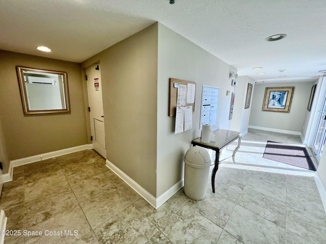 209 N Atlantic Avenue, Unit 6, Cocoa Beach, FL 32931 Photo