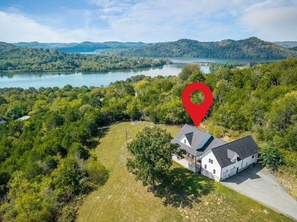 881 Eagle Mountain Rd, Granville, TN 38564