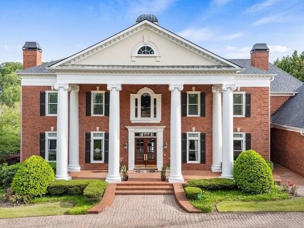 1075 Carnoustie Lane , Alpharetta, GA 30005