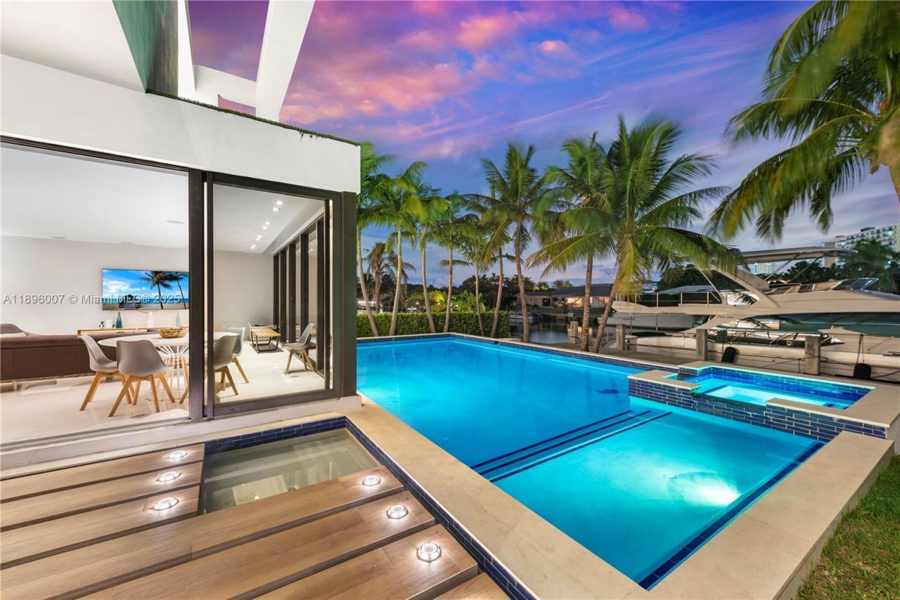 418 Sunset Dr, Hallandale Beach, FL 33009 Photo