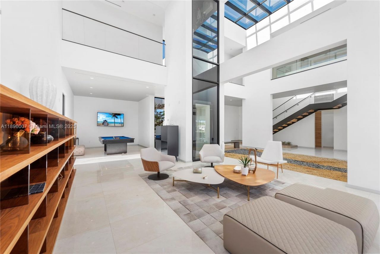 418 Sunset Dr, Hallandale Beach, FL 33009 Photo