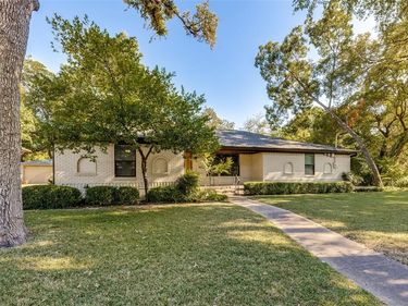 8022 Claremont Drive, Dallas, TX 75228