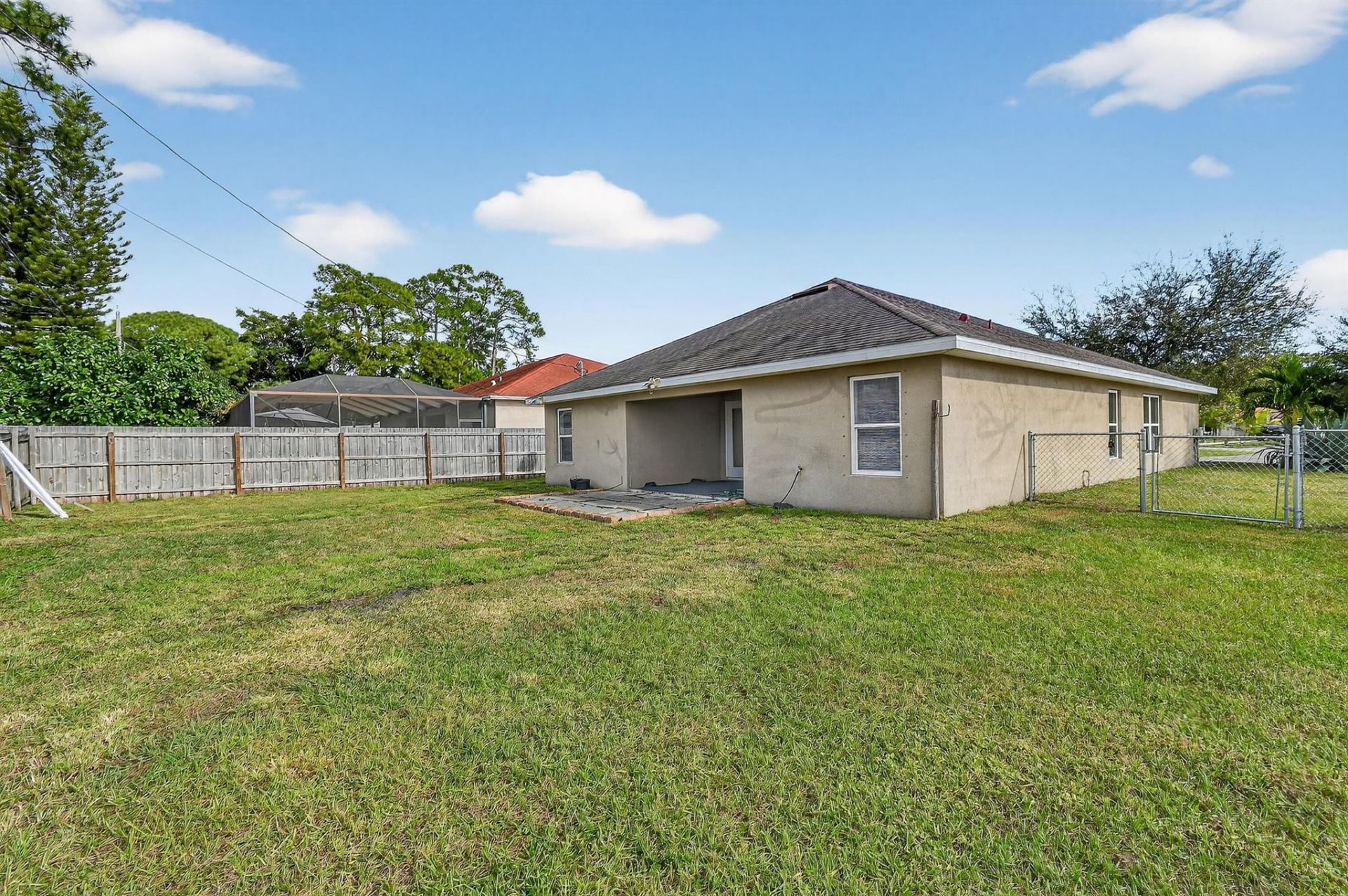 1492 SE Morrow Street, Port Saint Lucie, FL 34983 Photo