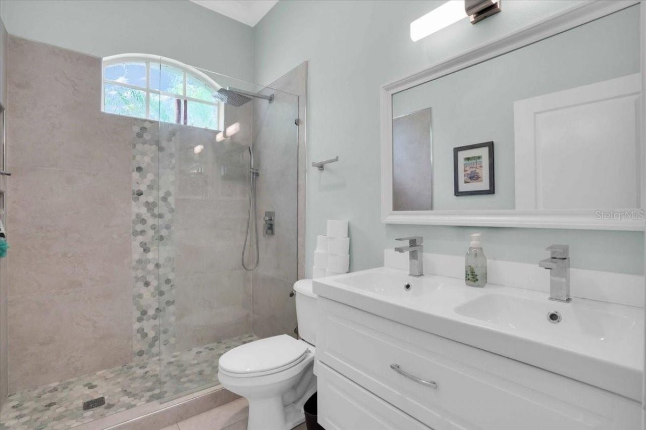 4701 50th Avenue W, Bradenton, FL 34210 Photo