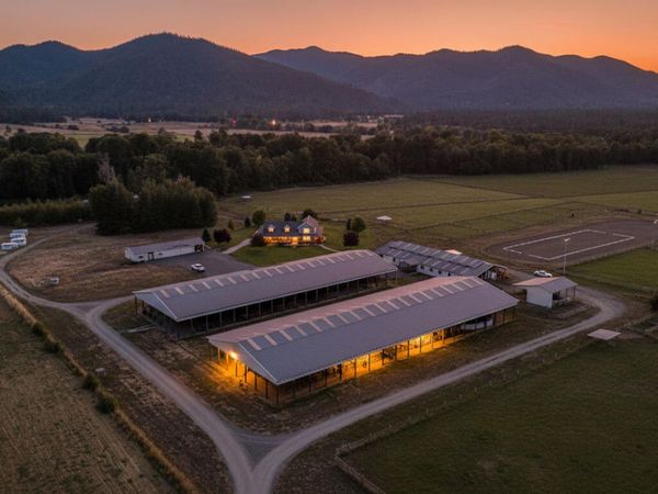 18200 Williams Highway, Williams, OR 97544