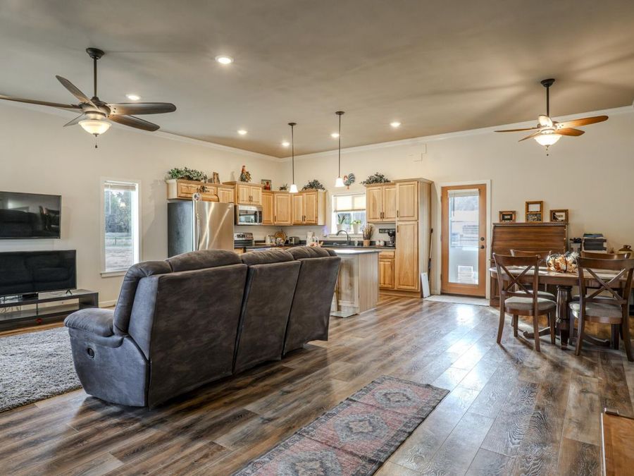 Property Image 43