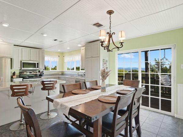 635 Barbara, Canyon Lake, TX 78133