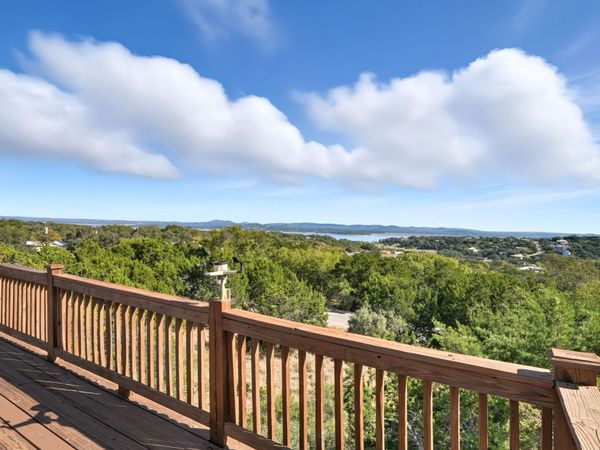 635 Barbara, Canyon Lake, TX 78133