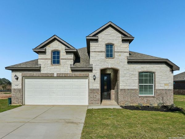 9307 Quail Crest Drive, Schertz, TX 78154