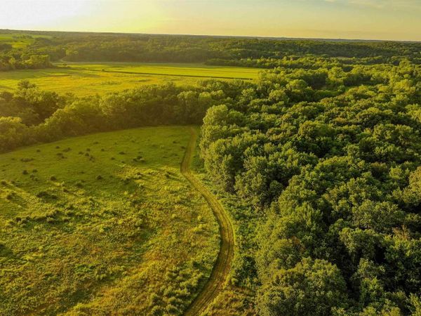 00 Swallow Boulevard, Floris, IA 52560