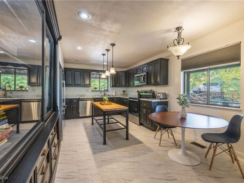 387 Bevens Lane, Waverly, OH 45690 Photo 12