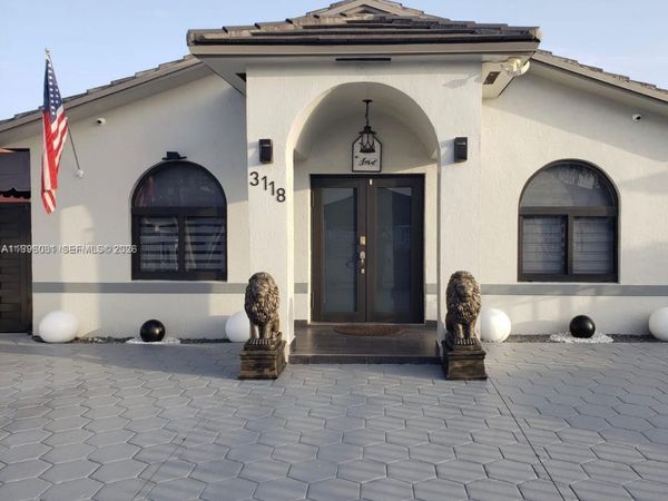 3118 W 71st Pl, Hialeah, FL 33018