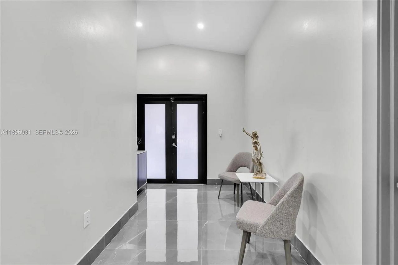 3118 W 71st Pl, Hialeah, FL 33018 Photo
