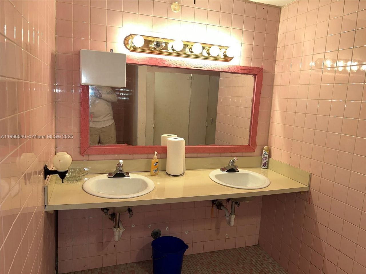 16801 NW 27th Ave, Miami Gardens, FL 33056 Photo