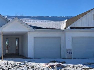 543 SYCAMORE Street, POPLAR GROVE, IL 61065