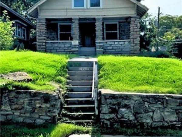 3631 Chestnut Street, Kansas City, MO 64130