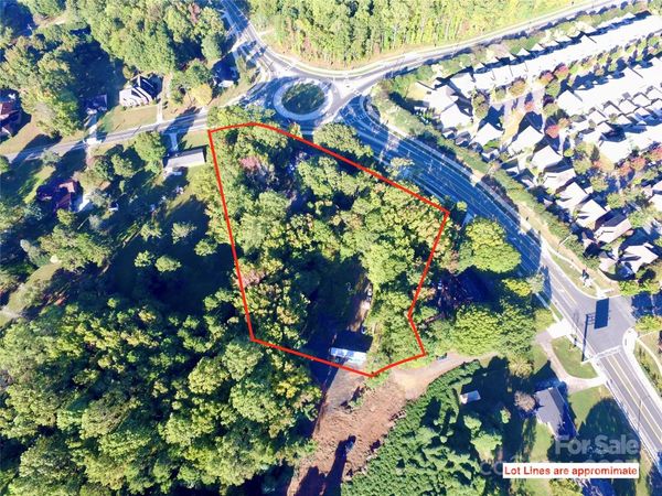 5216 Lakeview Road, Charlotte, NC 28216