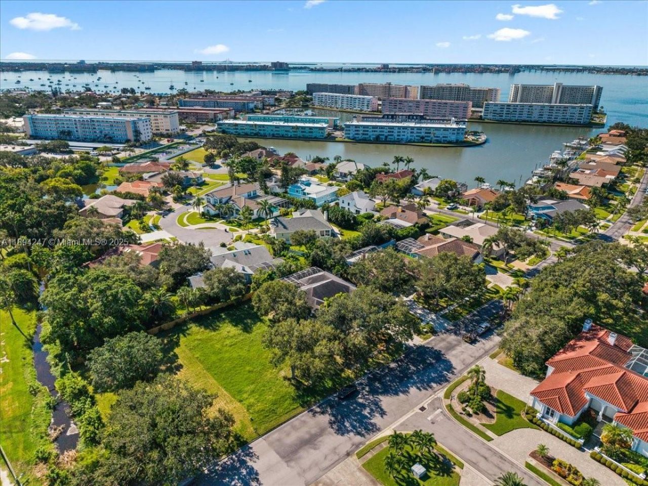 2706 Skimmer Point Dr S Gulfport, Saint Petersburg, FL 33707 Photo