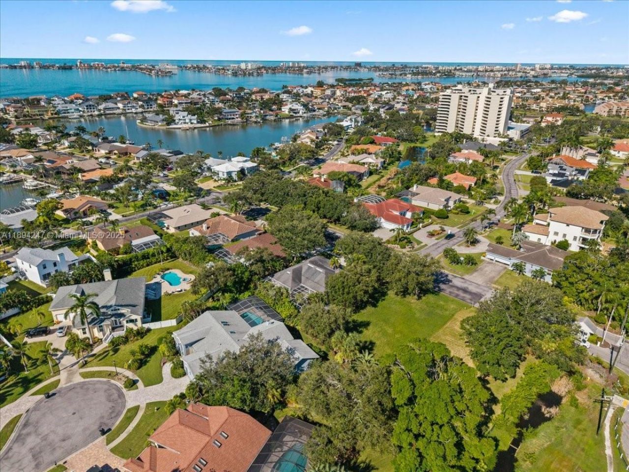 2706 Skimmer Point Dr S Gulfport, Saint Petersburg, FL 33707 Photo