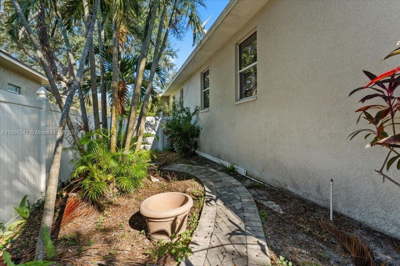 2706 Skimmer Point Dr S Gulfport, Saint Petersburg, FL 33707 Photo