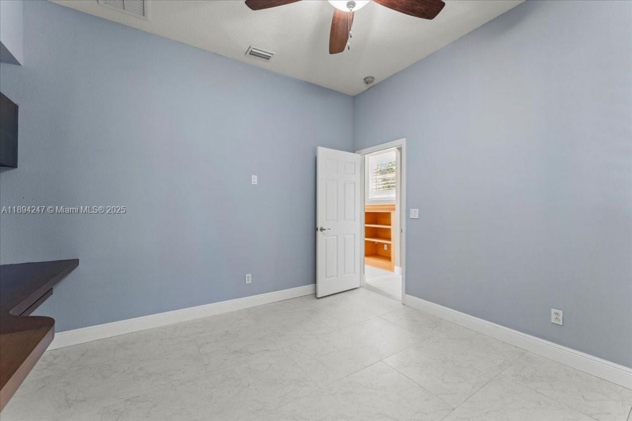 2706 Skimmer Point Dr S Gulfport, Saint Petersburg, FL 33707 Photo