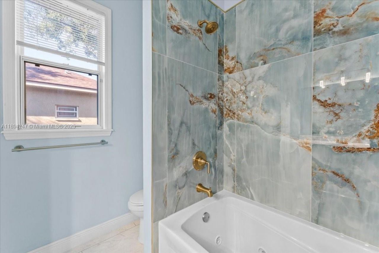 2706 Skimmer Point Dr S Gulfport, Saint Petersburg, FL 33707 Photo