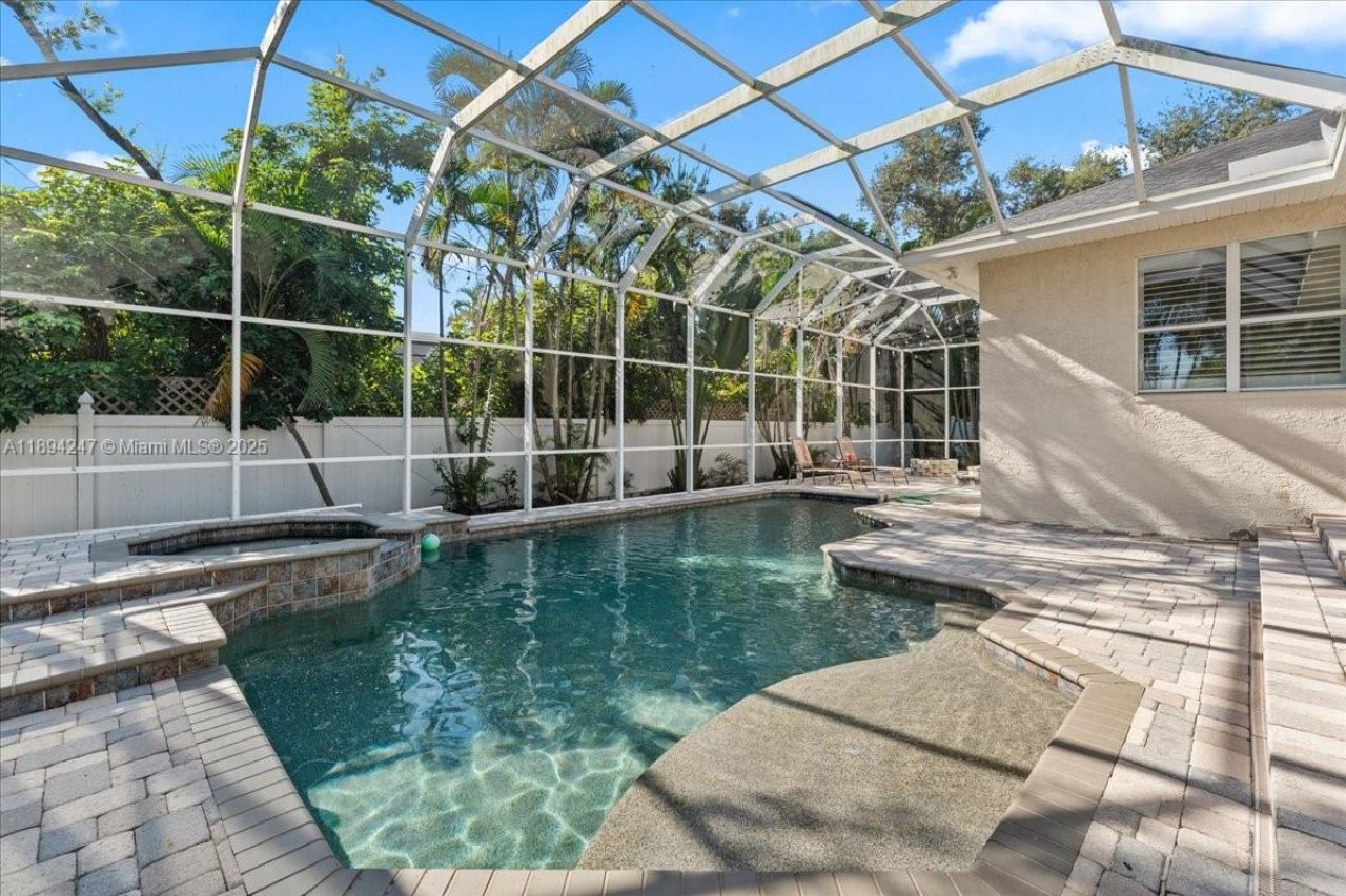 2706 Skimmer Point Dr S Gulfport, Saint Petersburg, FL 33707 Photo