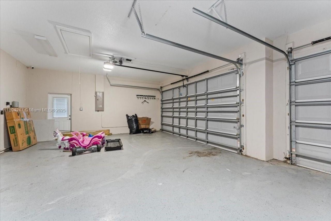 2706 Skimmer Point Dr S Gulfport, Saint Petersburg, FL 33707 Photo