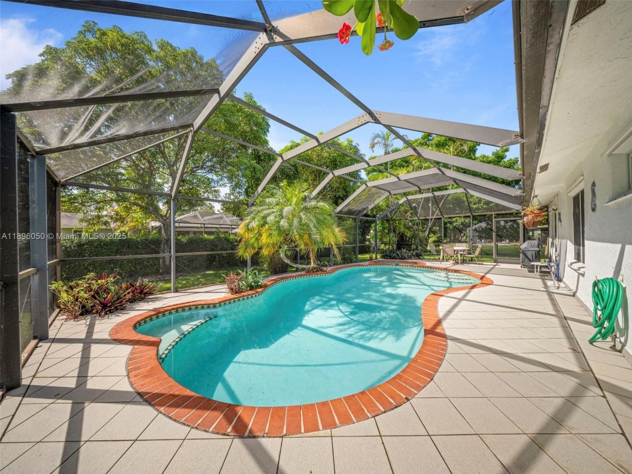 8520 SW 179th St, Palmetto Bay, FL 33157 Photo