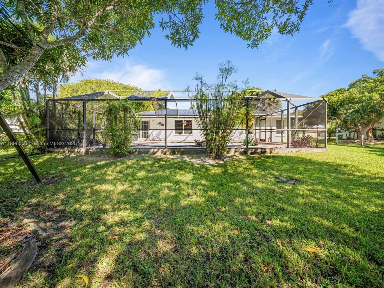 8520 SW 179th St, Palmetto Bay, FL 33157 Photo