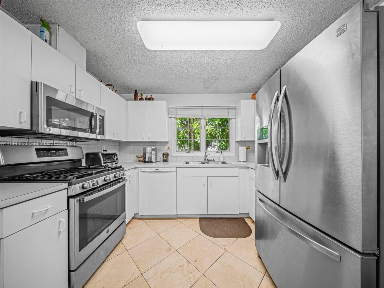 8520 SW 179th St, Palmetto Bay, FL 33157 Photo