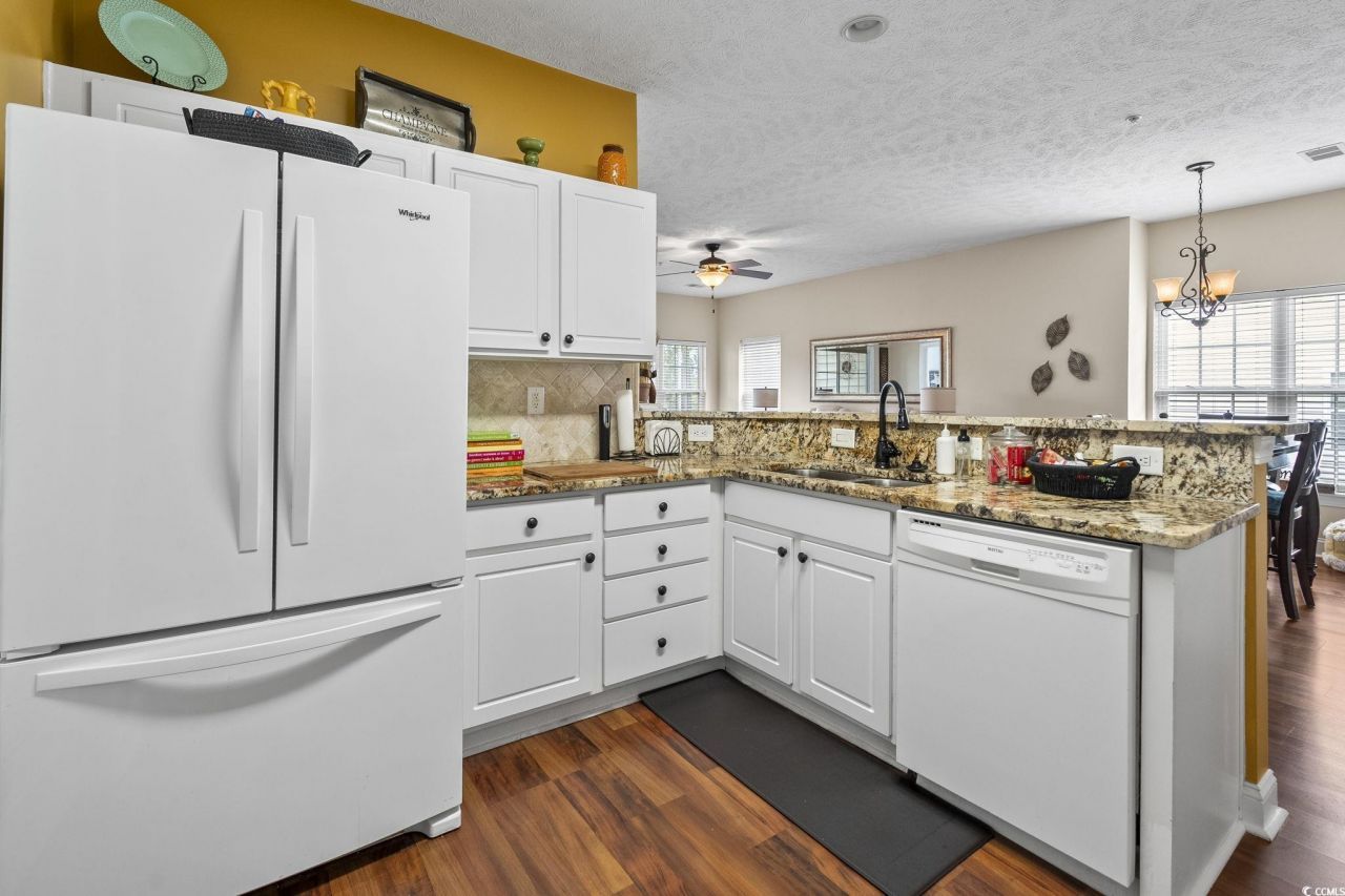 5070 Windsor Green Way Photo 13