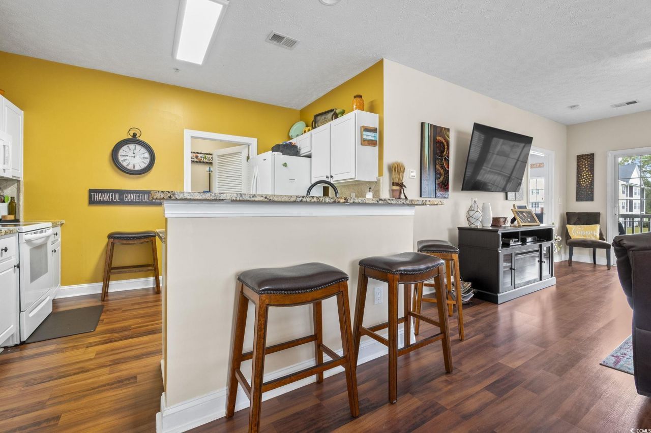 5070 Windsor Green Way Photo 16