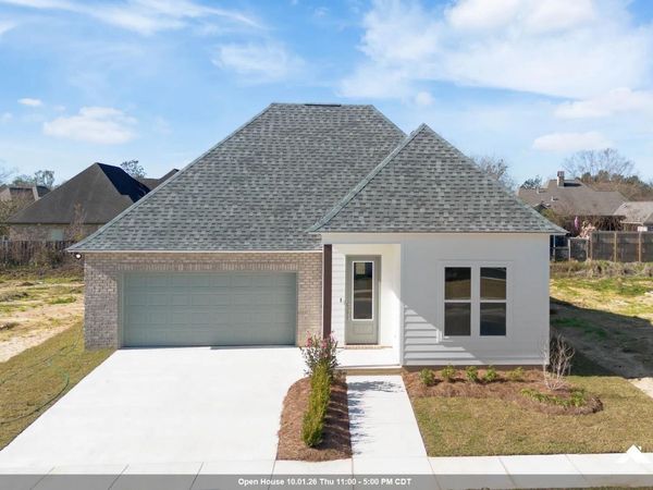 6952 Garden Hill Dr, Baton Rouge, LA 70817