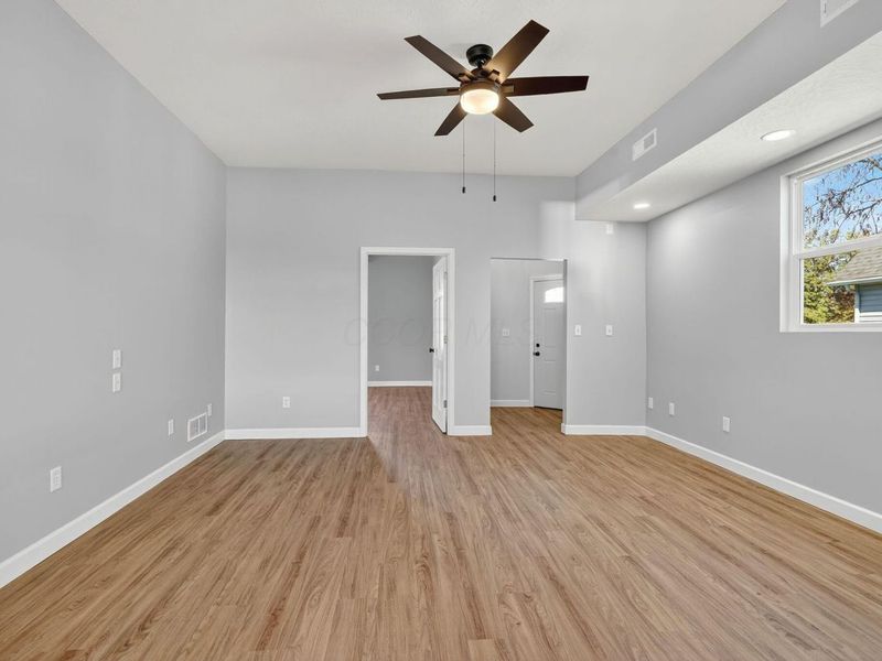 215 W South Street, Jackson, OH 45640 Photo 10